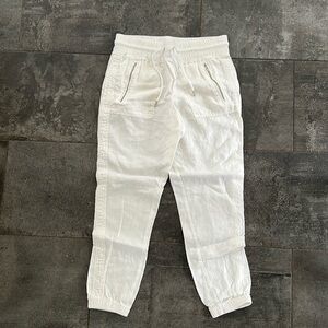 Women’s white linen joggers
